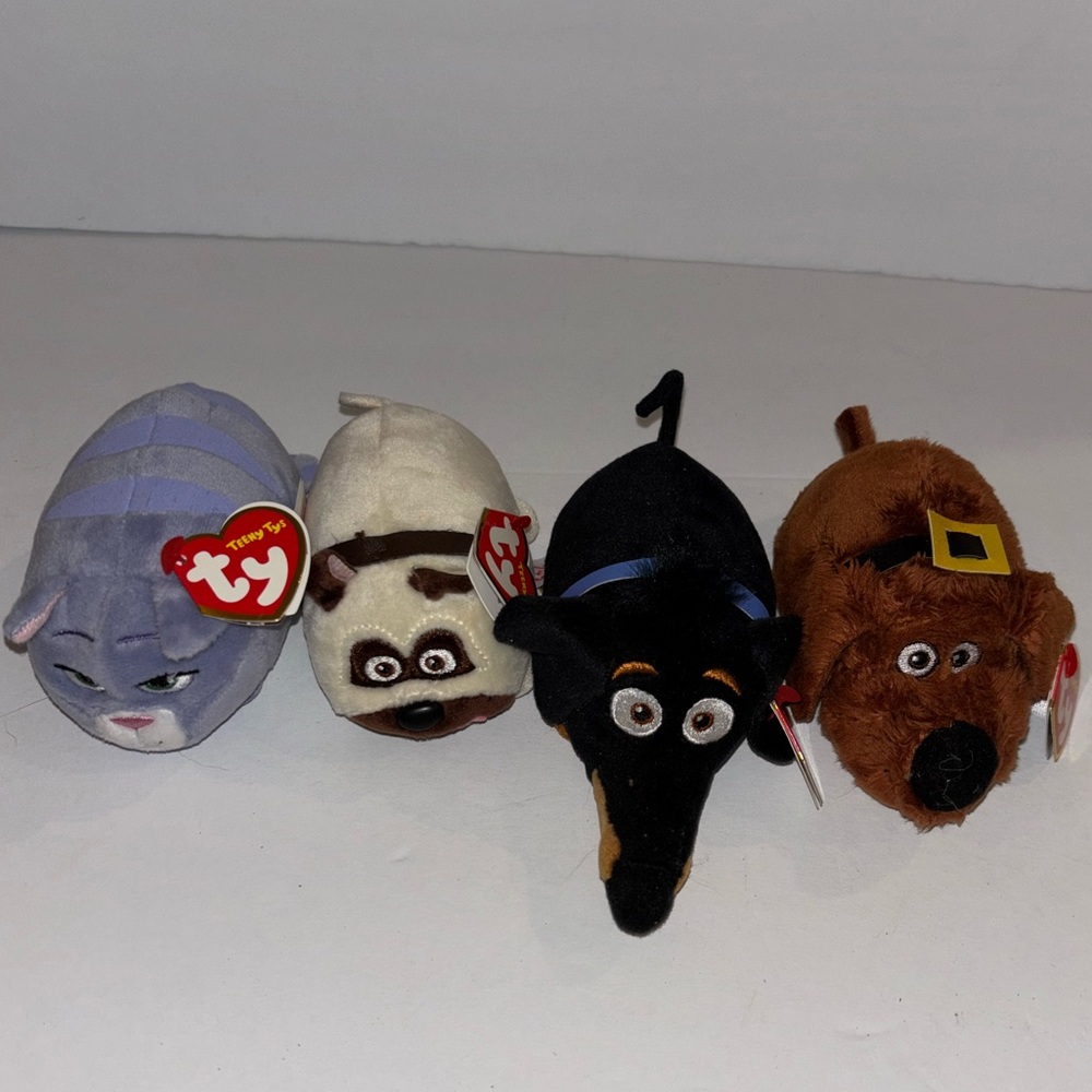 Lot of TY Teeny Tys The Secret Life of Pets Duke Chloe Buddy Mel Plush